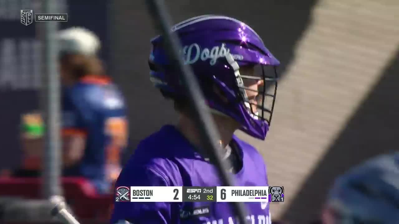 Video preview: Look at Zach Currier duck during this CJ Kirst crease goal